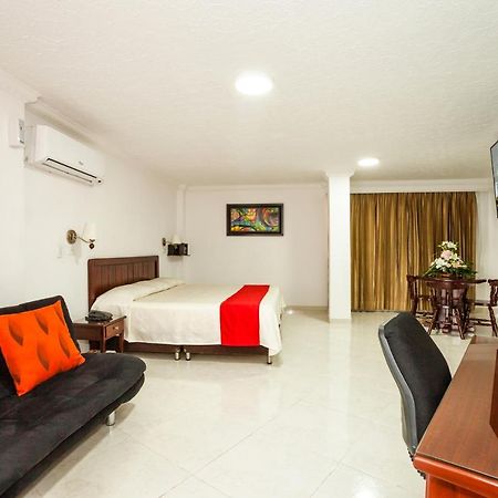 Hotel La Luna Santiago de Cali Esterno foto