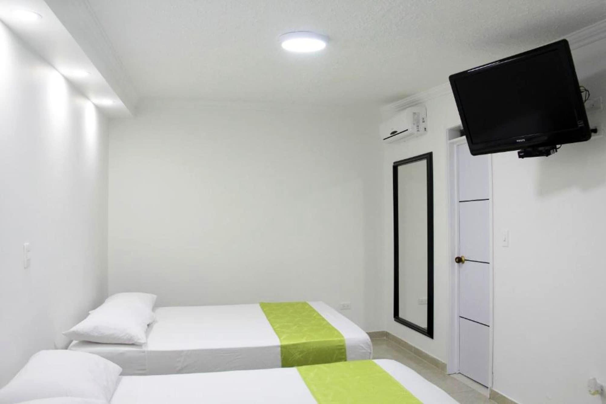 Hotel La Luna Santiago de Cali Esterno foto