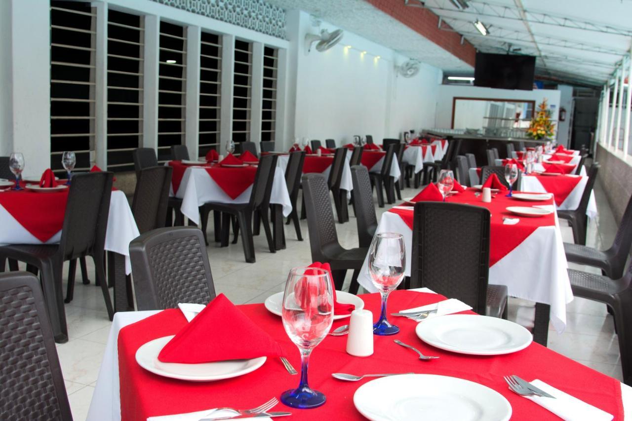 Hotel La Luna Santiago de Cali Esterno foto